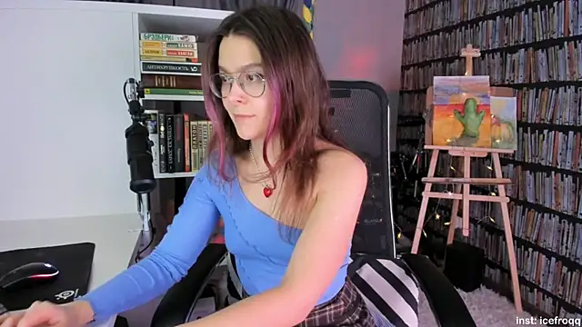 icefroqq online show from January 2025 06:36:02 PM