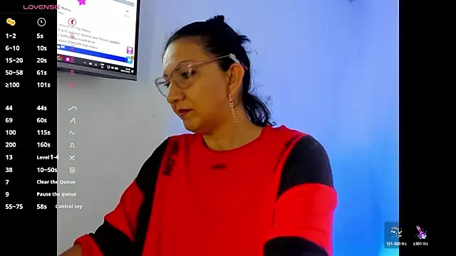 Snapshot of Angelblue_ chatting on April 2026 09:30:02 PM Angelblue online show from April 2026 09:30:02 PM