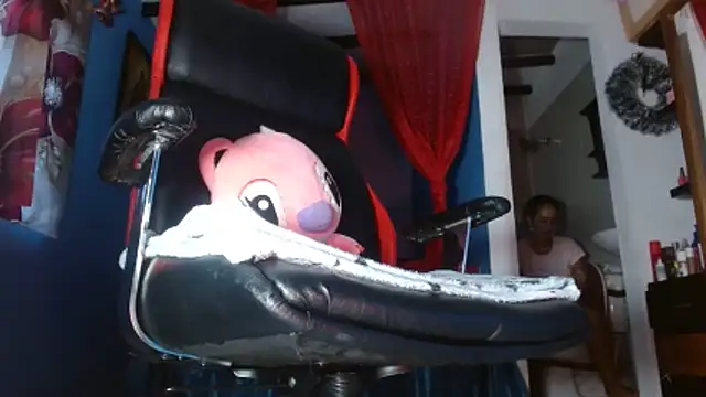 wendy rivera  online show from November 2025 11:07:01 AM