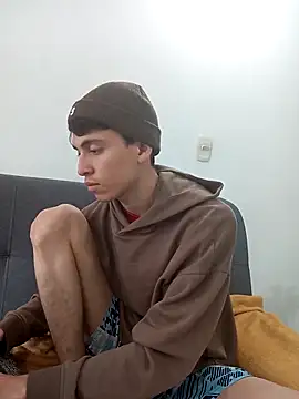 Snapshot of Norehg chatting on February 2025 02:04:01 PM Norehg online show from February 2025 02:04:01 PM