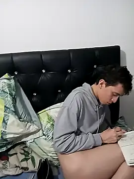 Snapshot of Norehg chatting on March 2025 06:13:02 AM Norehg online show from March 2025 06:13:02 AM