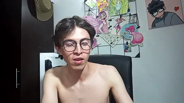 Snapshot of Norehg chatting on September 2025 09:11:02 AM Norehg online show from September 2025 09:11:02 AM