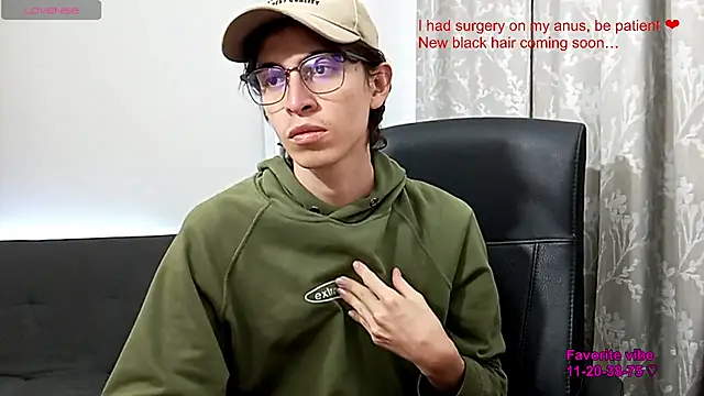 Snapshot of Norehg chatting on March 2026 03:12:02 AM Norehg online show from March 2026 03:12:02 AM