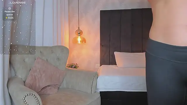 kataliina   online show from January 2025 12:03:02 PM