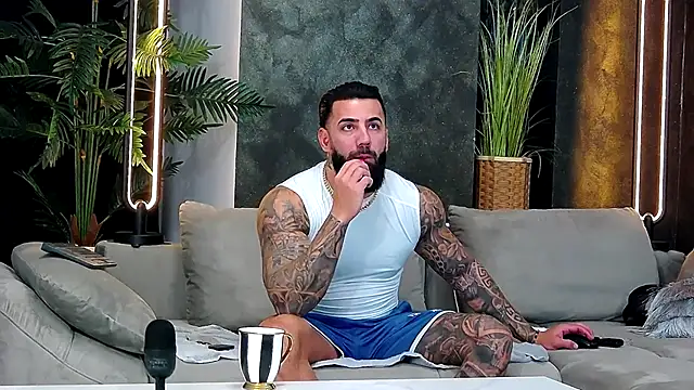 masterkingofmusclee online show from November 2025 09:27:01 PM