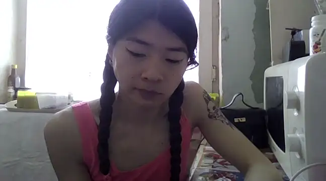 CarlyJoy online show from March 2025 07:37:02 AM