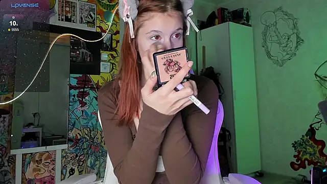 Sunny Mouse  online show from December 2024 05:00:01 PM