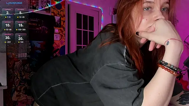 Sunny Mouse  online show from December 2024 01:24:02 PM