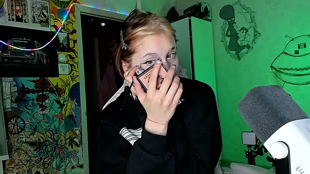 Sunny Mouse  online show from February 2025 04:26:02 PM