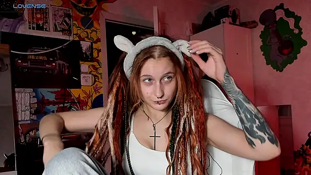 Sunny Mouse  online show from October 2025 05:12:02 PM