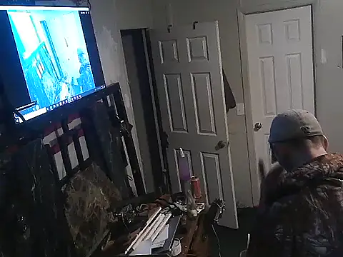 Bi curious86 online show from January 2026 05:00:02 AM