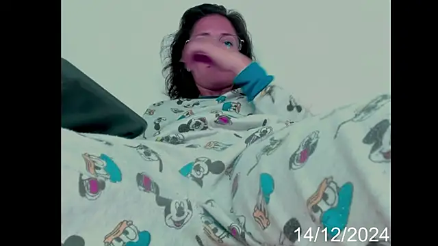 lady hana28 online show from December 2024 02:10:02 PM