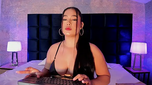 Snapshot of Gaby_Blaze chatting on February 2025 06:56:02 PM Gaby Blaze online show from February 2025 06:56:02 PM