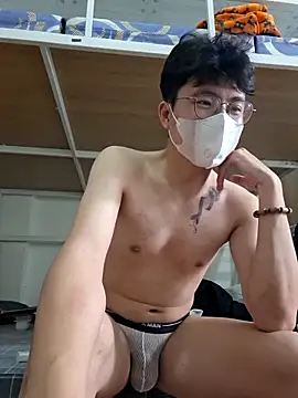 Snapshot of Gwencloudy chatting on March 2026 06:35:02 AM Gwencloudy online show from March 2026 06:35:02 AM