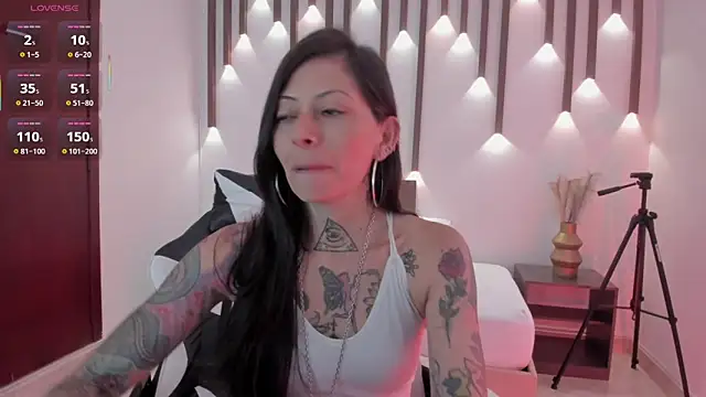 dark gotica online show from April 2026 12:24:01 PM