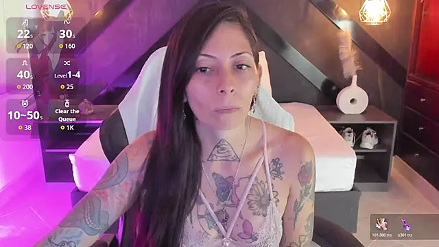 Snapshot of dark_gotica chatting on July 2026 07:08:02 PM dark gotica online show from July 2026 07:08:02 PM