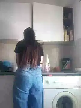 Snapshot of bruna_safadinhaa chatting on December 2024 12:23:01 PM bruna safadinhaa online show from December 2024 12:23:01 PM