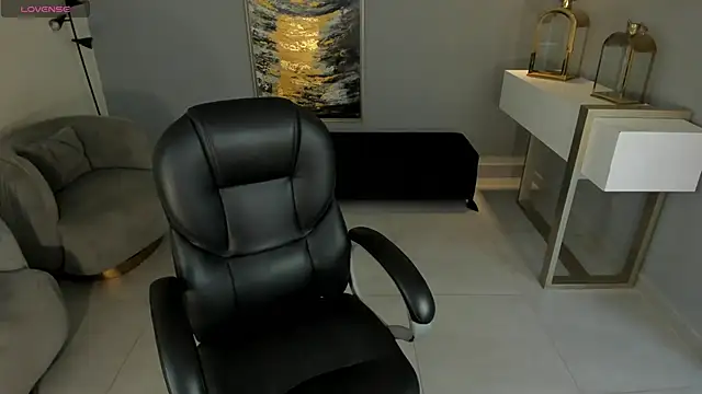 AlessiaCorleone  online show from February 2025 10:14:02 PM