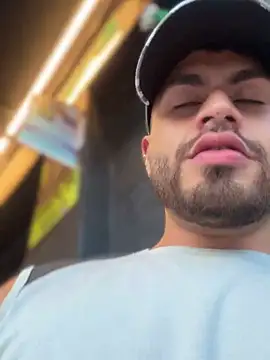 Juan Castano online show from January 2025 10:39:01 PM