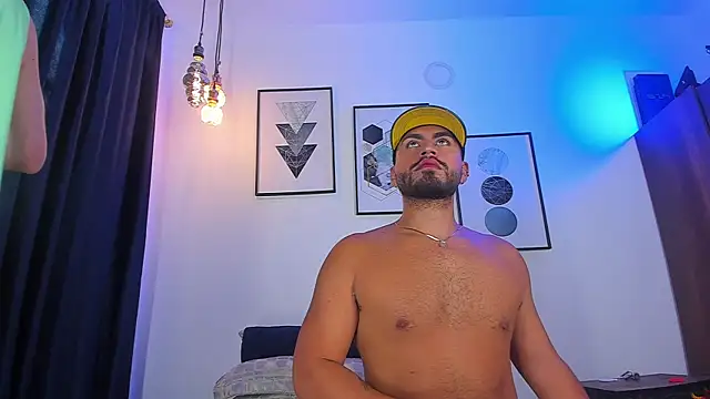 Juan Castano online show from February 2025 04:36:01 PM