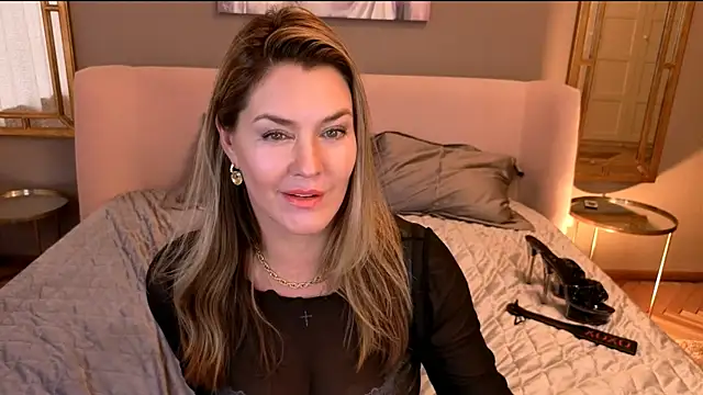 Adele Russo online show from August 2026 05:23:02 PM