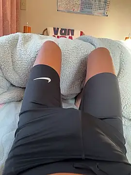 Snapshot of TYTYTYTY130130 chatting on November 2025 11:40:02 PM TYTYTYTY130130 online show from November 2025 11:40:02 PM