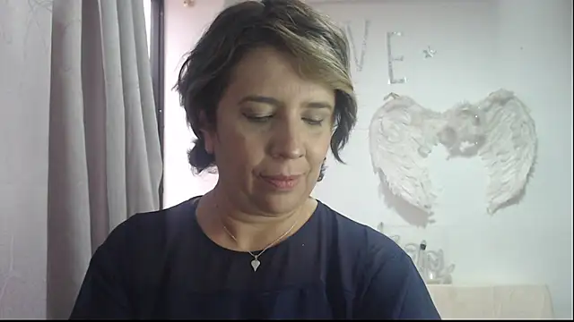 Victoria meester online show from September 2025 07:25:01 PM