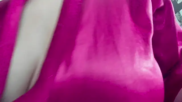 dolly zoe online show from March 2025 05:46:02 AM