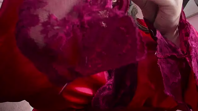 dolly zoe online show from December 2025 01:45:02 AM