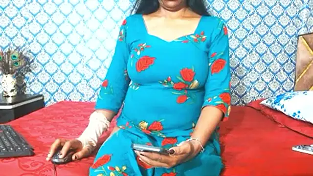 nikitahot3 online show from October 2025 02:19:01 PM