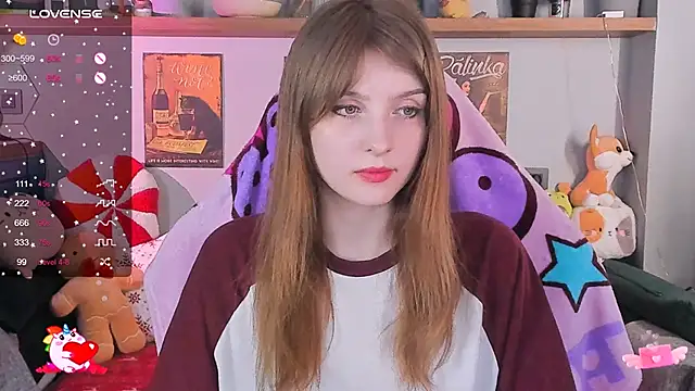 Snapshot of AliceLanley chatting on December 2024 12:43:02 PM AliceLanley online show from December 2024 12:43:02 PM