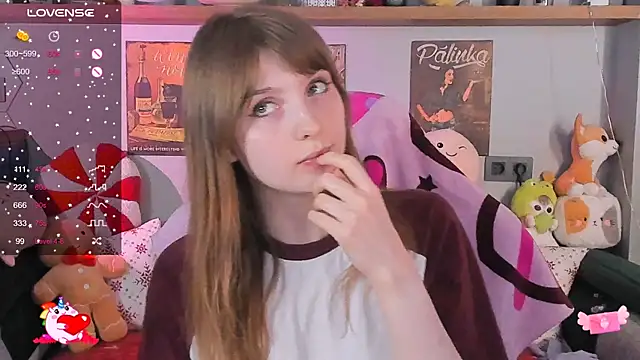 Snapshot of AliceLanley chatting on December 2024 03:49:02 PM AliceLanley online show from December 2024 03:49:02 PM