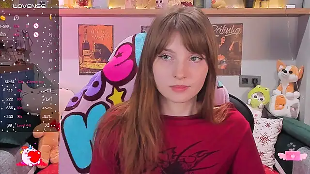 Snapshot of AliceLanley chatting on December 2024 03:26:01 PM AliceLanley online show from December 2024 03:26:01 PM
