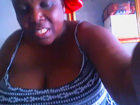 Snapshot of Grannygeexx chatting on December 2025 09:29:01 AM Grannygeexx online show from December 2025 09:29:01 AM