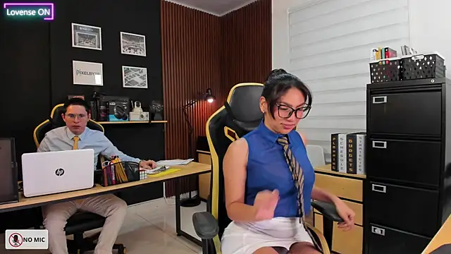 Snapshot of Office_Naughty_Girl chatting on March 2025 04:42:02 PM Office Naughty Girl online show from March 2025 04:42:02 PM
