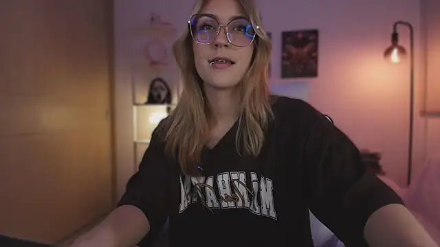 Dakotaa  online show from November 2025 04:00:02 AM