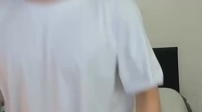 Snapshot of angelcortes chatting on January 2025 02:35:02 AM angelcortes online show from January 2025 02:35:02 AM