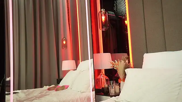 Arte Adelle online show from December 2025 05:06:02 AM