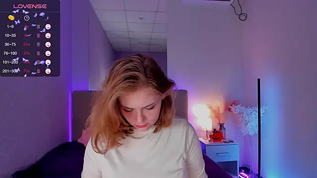 DellaRowe online show from October 2025 12:38:01 PM