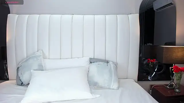 Snapshot of MelanieKlaus chatting on February 2025 04:18:02 AM MelanieKlaus online show from February 2025 04:18:02 AM