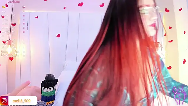 Snapshot of MelanieKlaus chatting on October 2025 11:33:02 AM MelanieKlaus online show from October 2025 11:33:02 AM