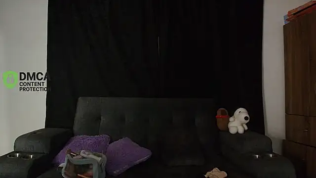 yungelitamor  online show from April 2026 05:18:02 AM