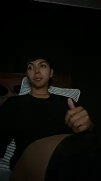 Snapshot of xhenisa_ chatting on February 2026 03:55:02 AM xhenisa online show from February 2026 03:55:02 AM
