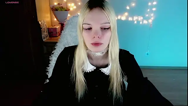 Emily Nyaffee online show from February 2025 10:36:02 PM