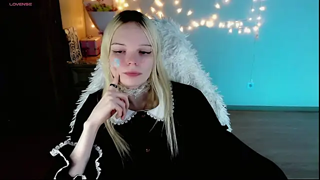 Emily Nyaffee online show from February 2025 01:41:01 AM