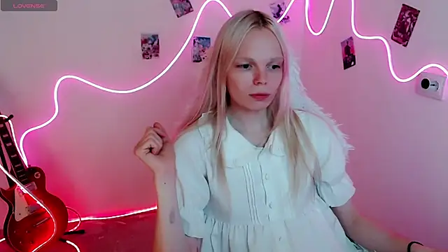 Emily Nyaffee online show from September 2025 01:22:02 PM