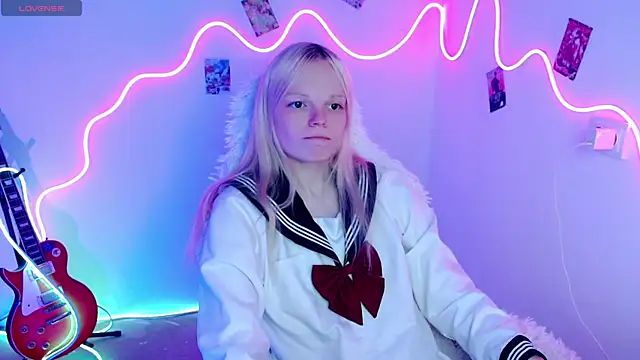 Emily Nyaffee online show from September 2025 10:15:01 PM