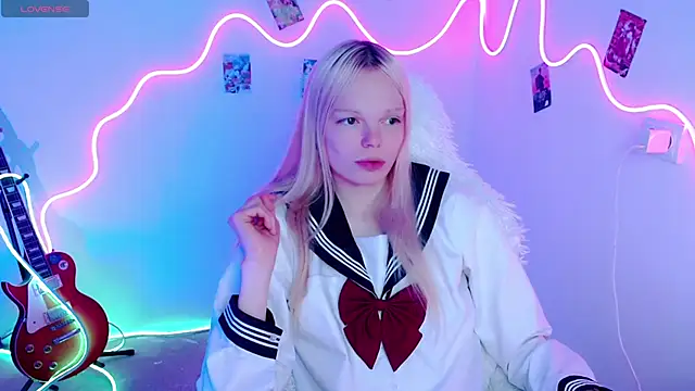 Emily Nyaffee online show from September 2025 02:33:02 PM