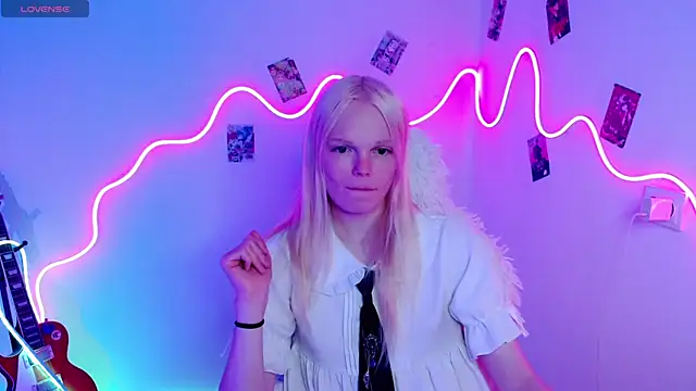 Emily Nyaffee online show from October 2025 11:57:01 PM