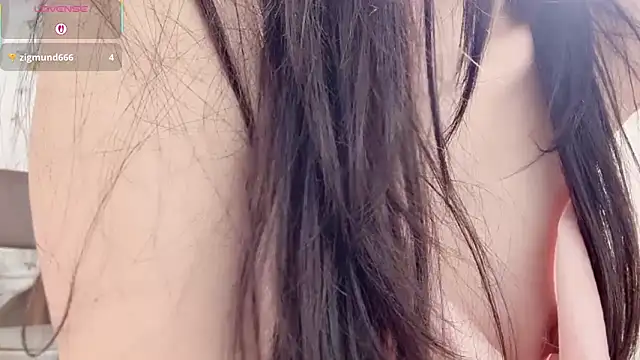 Snapshot of A-xena chatting on September 2025 03:05:01 AM A-xena online show from September 2025 03:05:01 AM